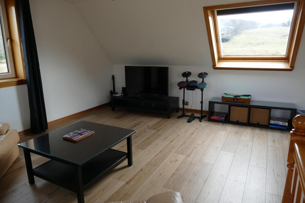 Wallace Lodge Кріфф Екстер'єр фото